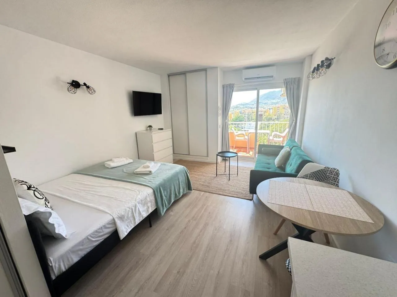 Benalmadena Minerva Deluxe Apartment Spain